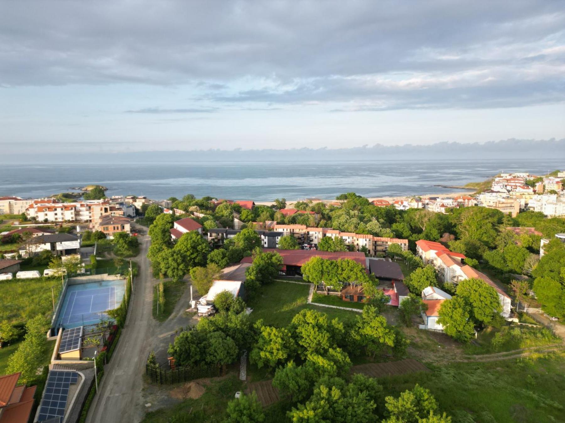 Sport Generation Camp Hotel Lozenets Exterior photo